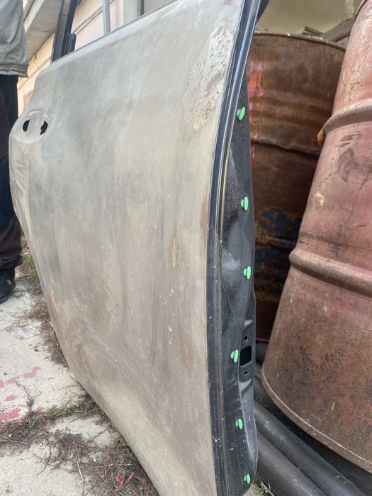 Продам дверь на prado 150