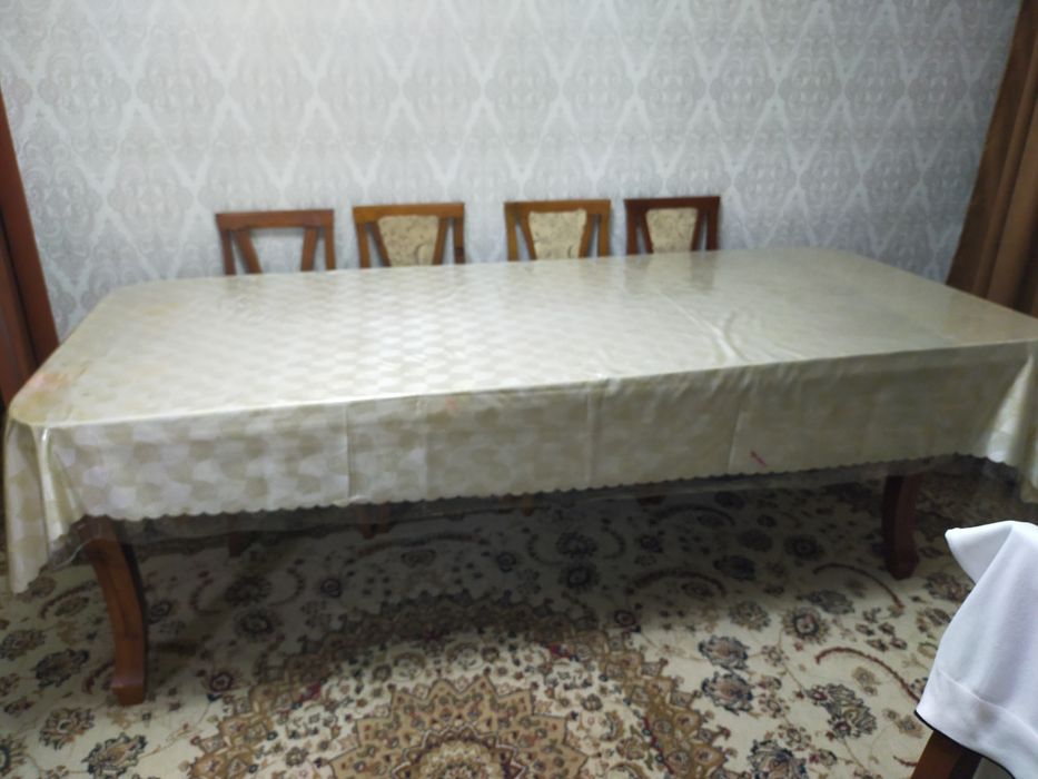 Продам стол с 10шт стульями. 3м—110 см