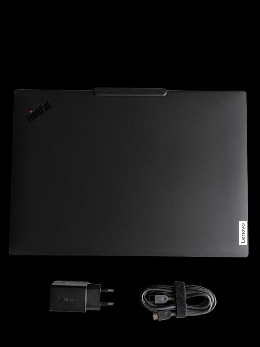 Lenovo ThinkPad P14s Gen 6 (AMD Ryzen AI 9 HX PRO 370)