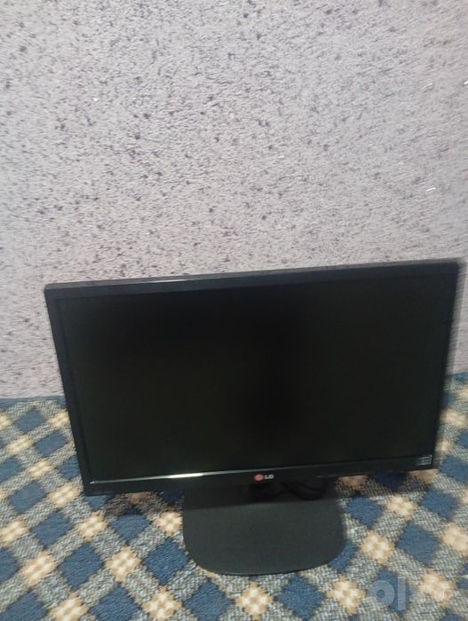 Монитор LG 22дюм