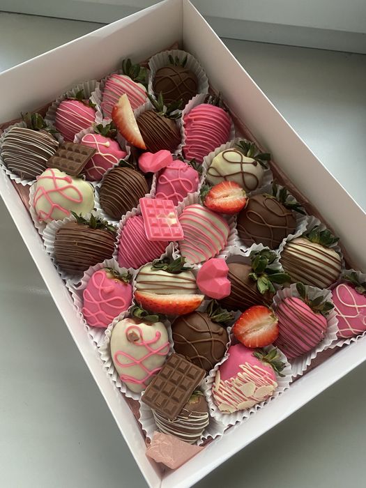 Клубника в шоколаде Алматы