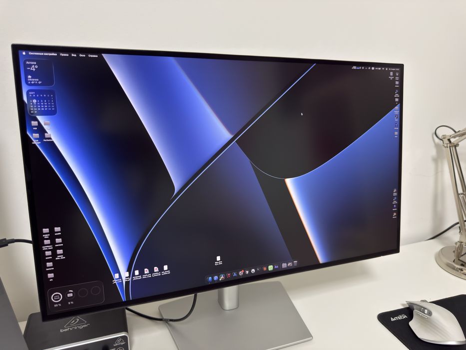 монитор Dell Ultrasharp