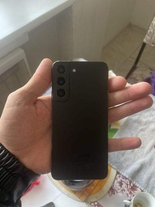 Samsung s22 продается