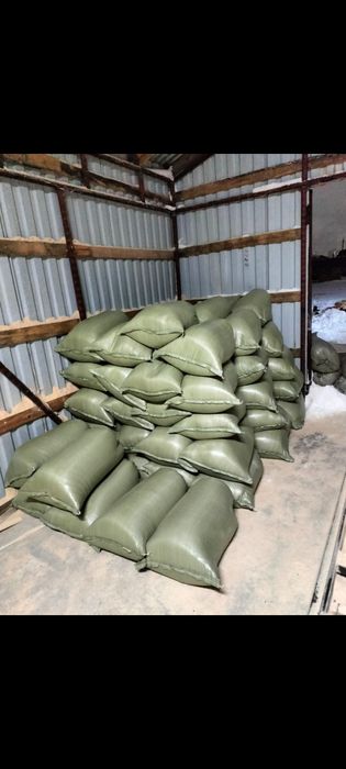 Опилки полные мешки