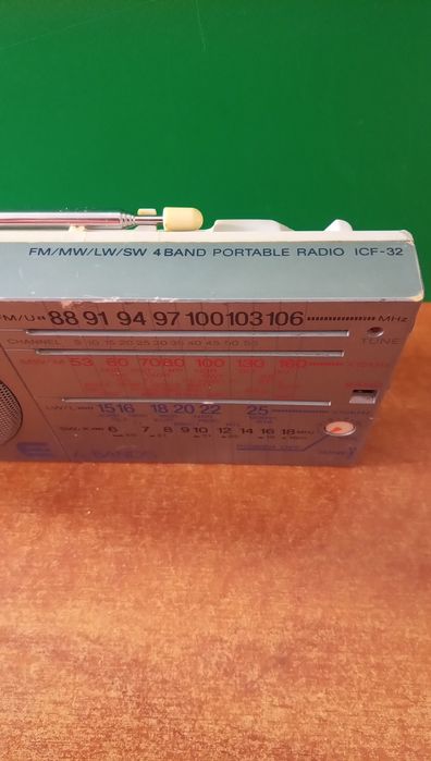 SONY ICF-32 4-бандово преносимо радио Внос от Англия