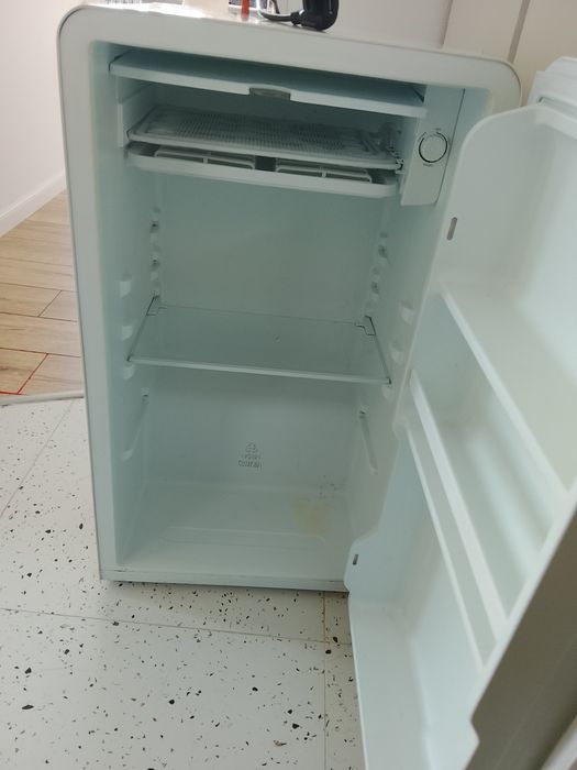 Холодильник маленький