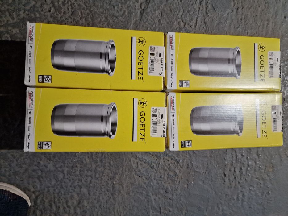 Piston Claas / Renault

Tractor

Ares 500
556 RX , 556 RZ , 577 ATX ,