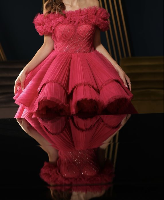 Бална розова рокля