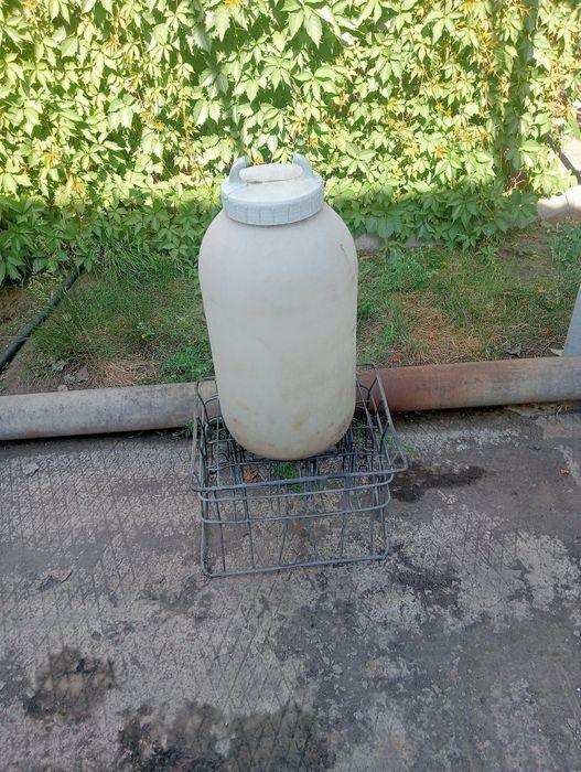 Продам кастрюлю, бак.