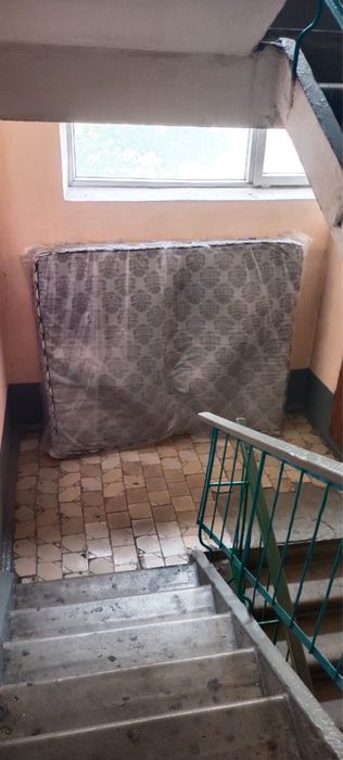 Отдам даром матрас 160 на 2