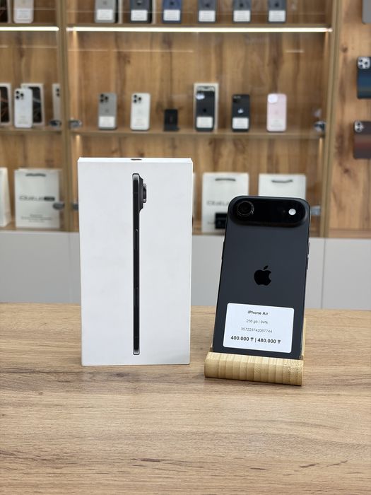 iPhone Air 256 gb 94% | iStatus store