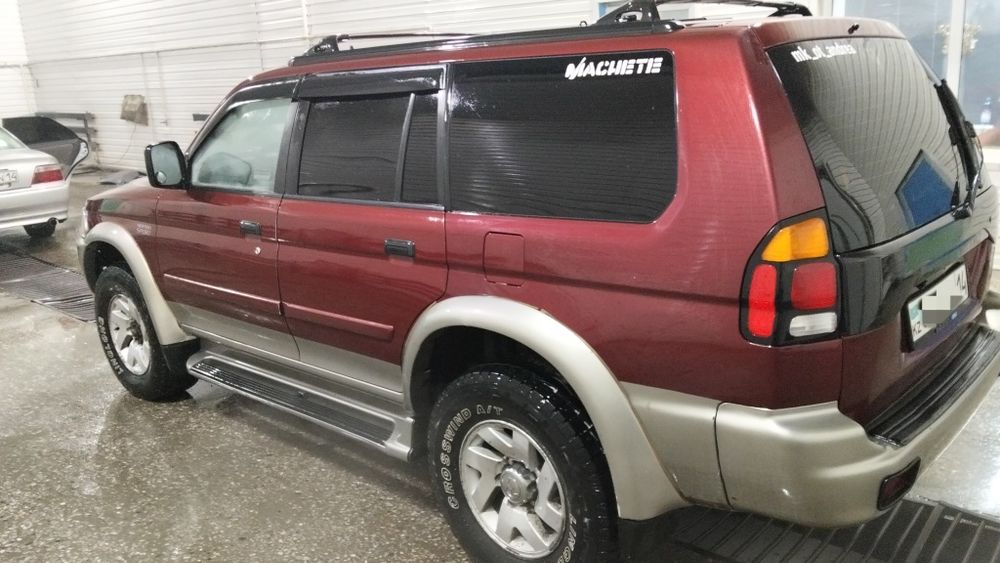 Продам Мицубиси Монтеро спорт