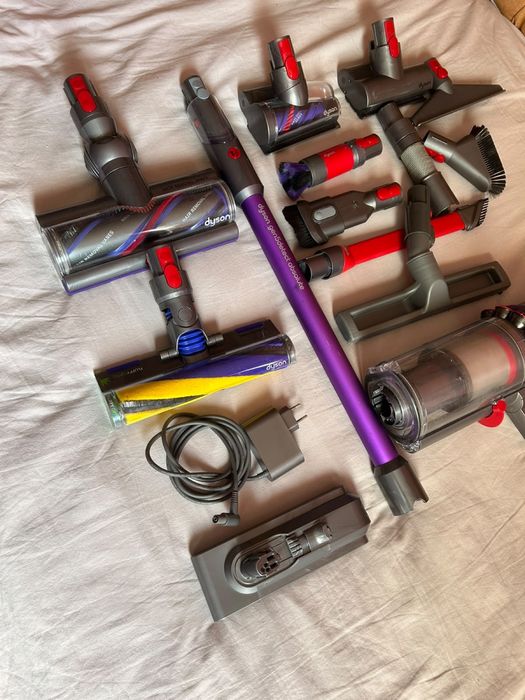 • Dyson Gen5detect absolute •acumulator marit •