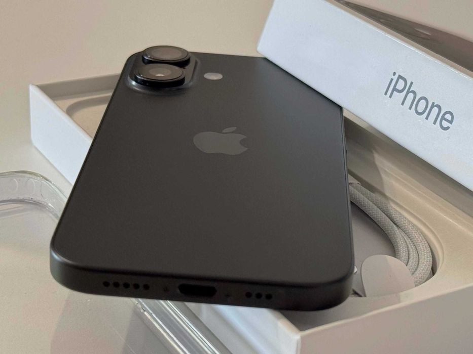 Бартер! Като НОВ! iPhone 16 Black (Черен) 95% Батерия.