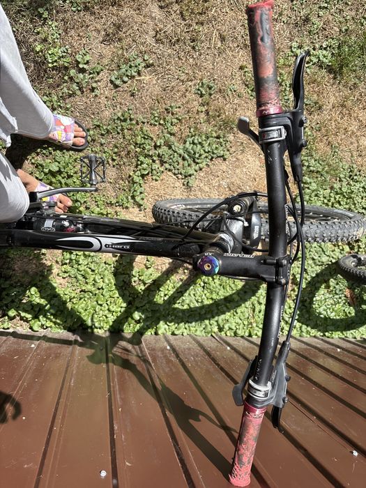 Bicicleta full suspension
