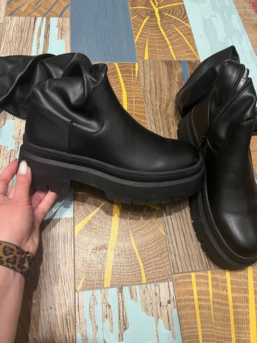 Дамски ботуши над коляното