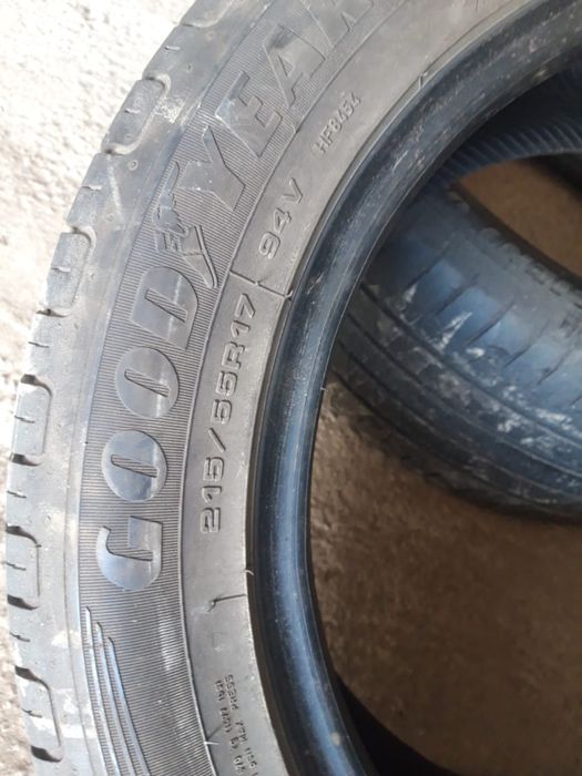 Продается  летние шины