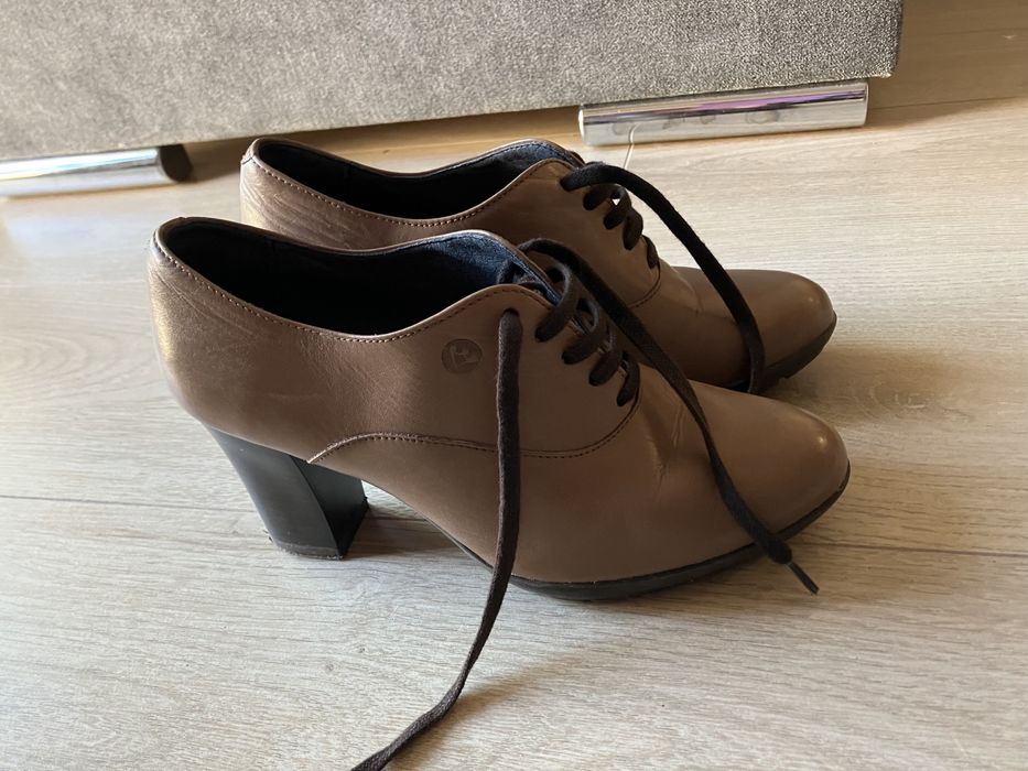 Евтини Обувки боти естествена кожа 36 номер, нови