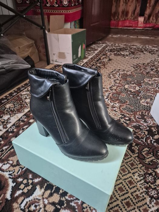 Разная женская обувь Б/У