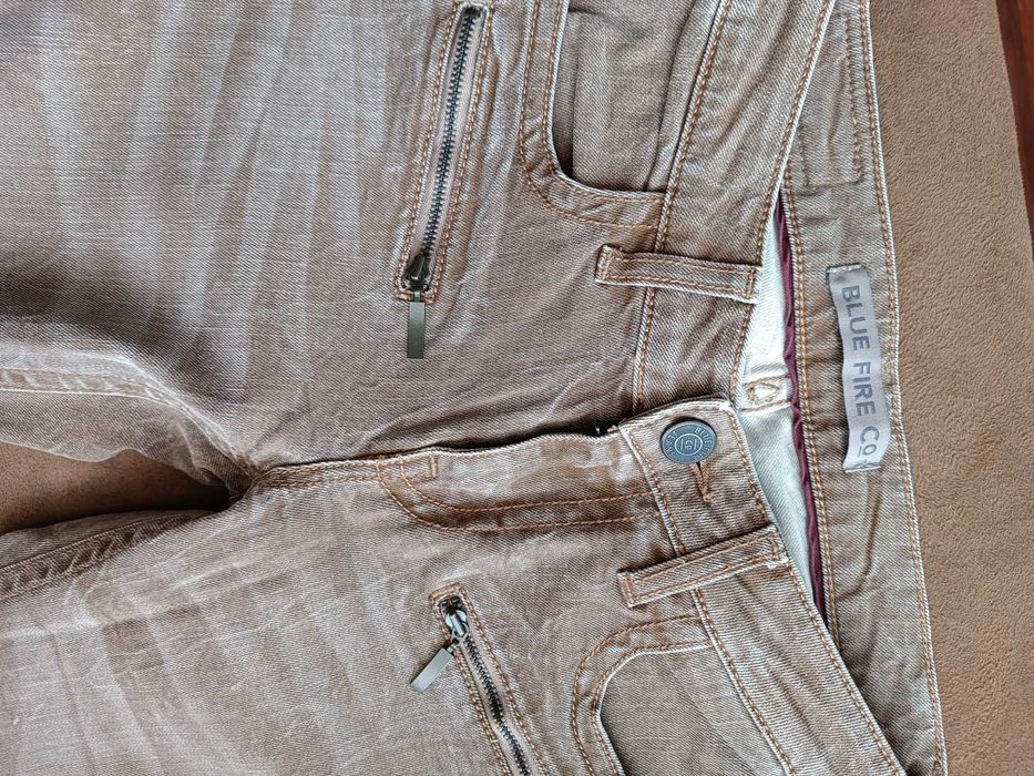 Дамски дънки два вида