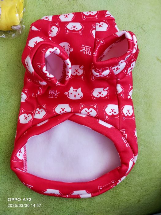 Продам одежду для маленьких собачек