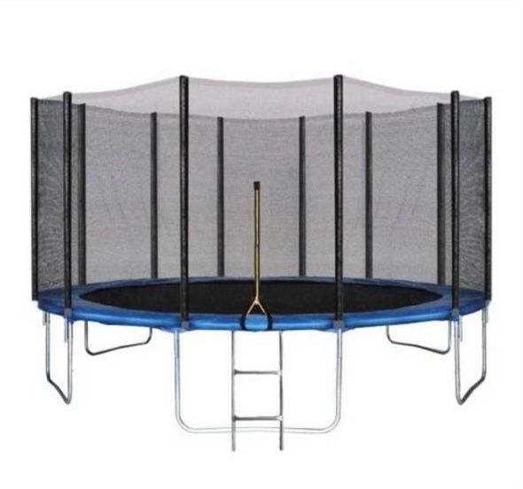 Продам батут в отличном состояние