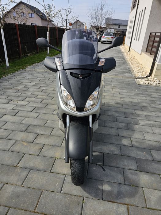 Scuter Yamaha  Xmax 250i an 2010
