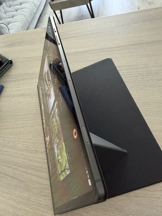 Samsung Galaxy Tab S9+ 256GB + Husă Originală / Keyboard Cover