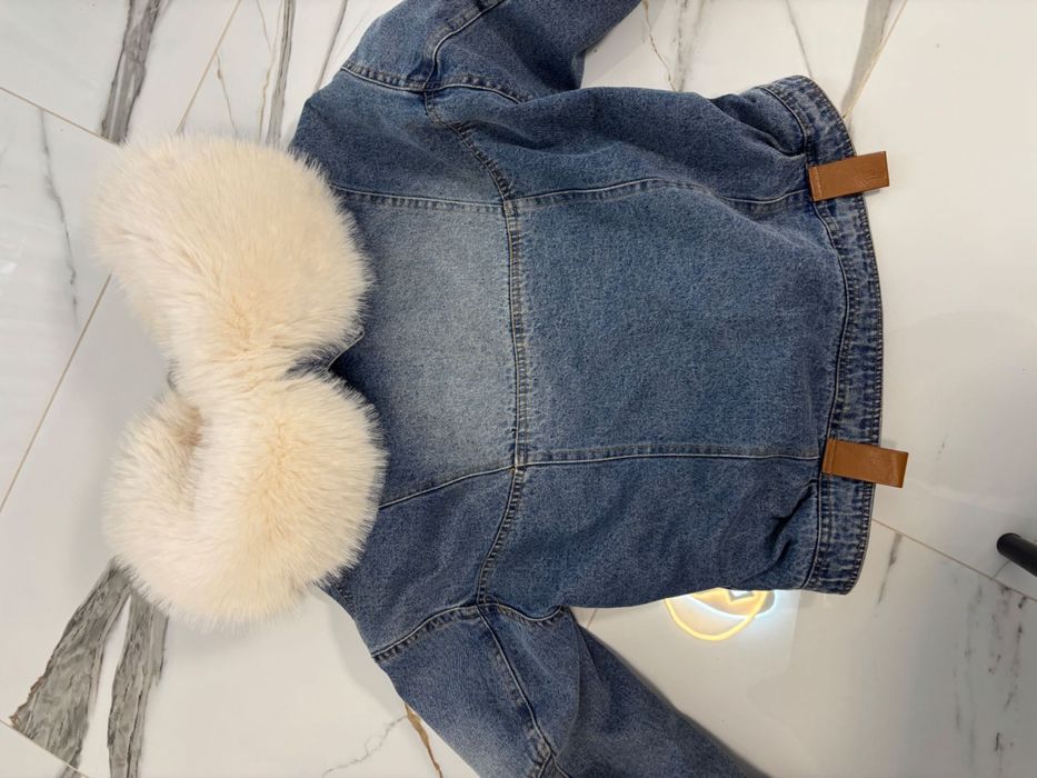 Дънкено яке с пух