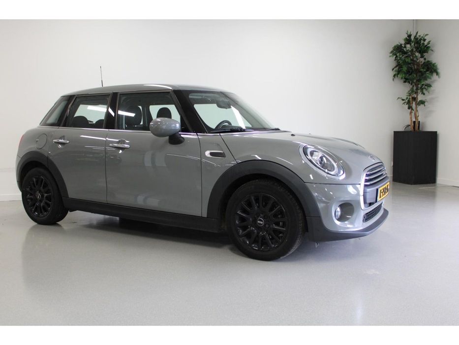 Mini Cooper Stare ireproșabilă ! Culoare deosebită ! Garanție ! TVA deductibil!