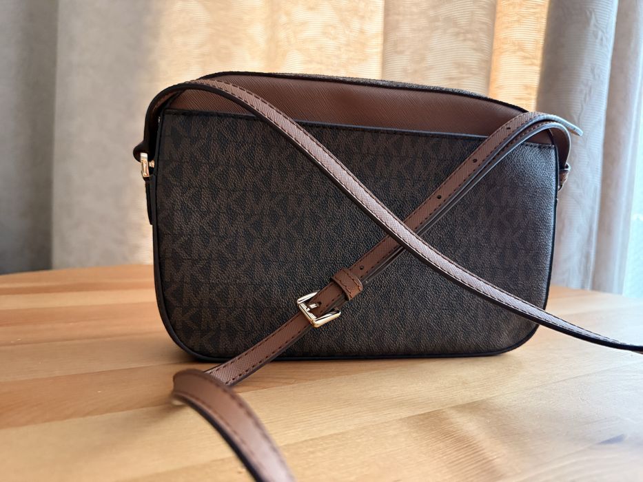 Geanta Michael Kors crossbody - stare perfecta