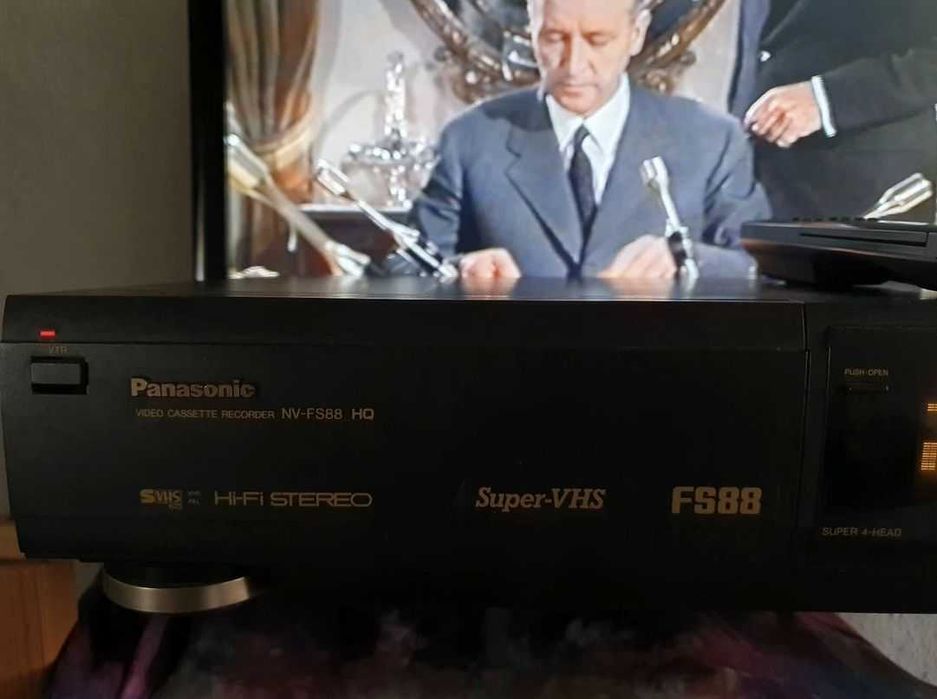 video Panasonic NV-FS88EG Super VHS telecomanda originala