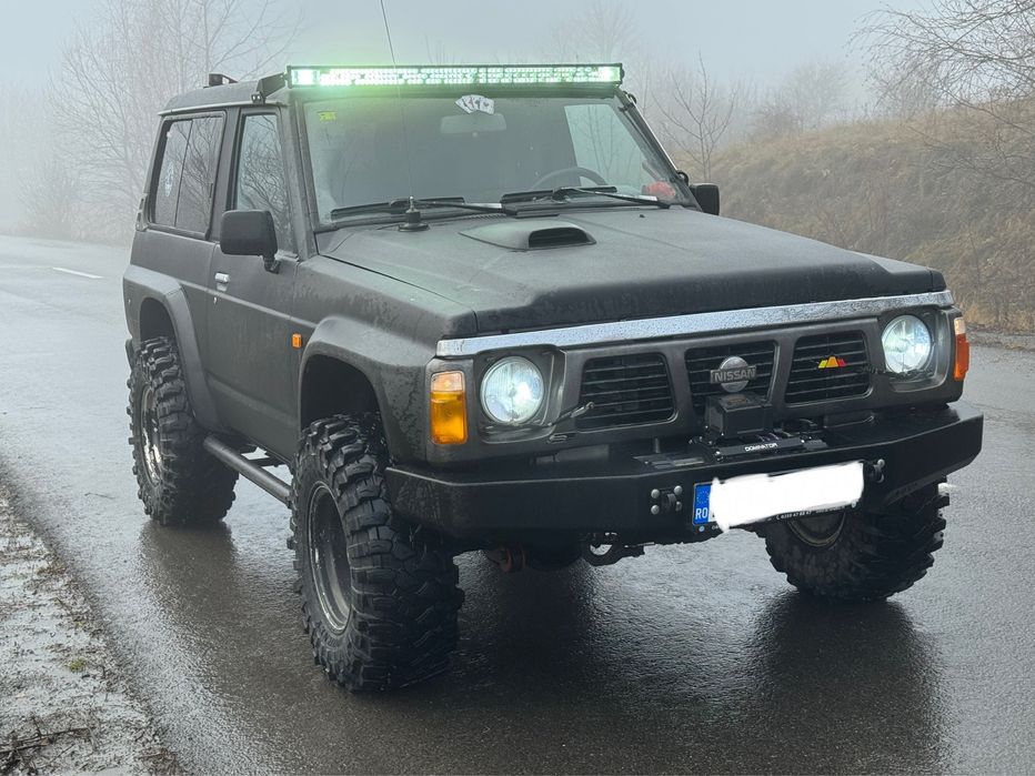 Nissan patrol y60  ( autoutilitara import spania )