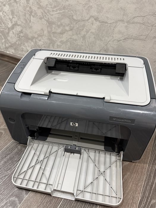 Продам Принтер HP LaserJet Pro P1102s