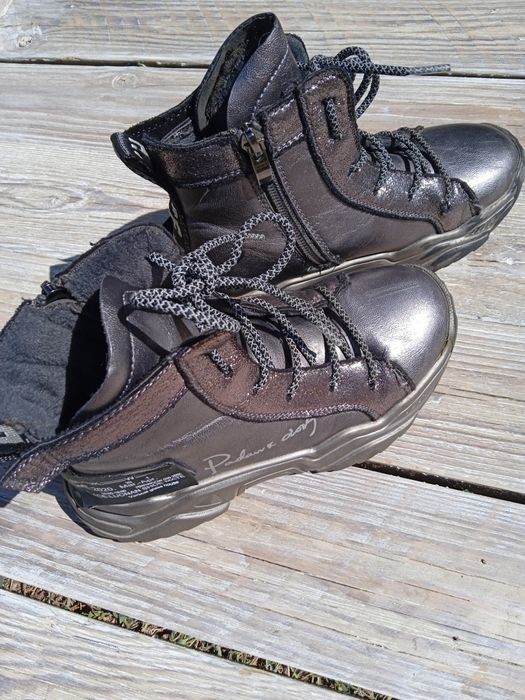 Обувь для девочки  32 р