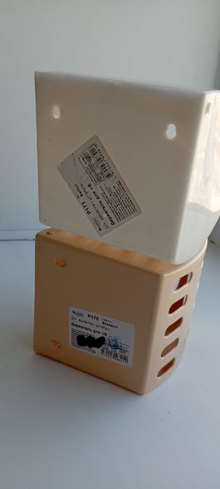 Контейнер для туалетной бумаги...