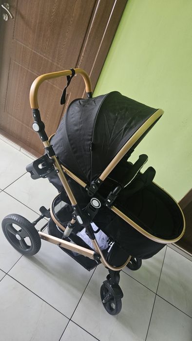 Vand Carucior 3 in 1 cu tot cu accesorii ( geanta , plasa de tantari )