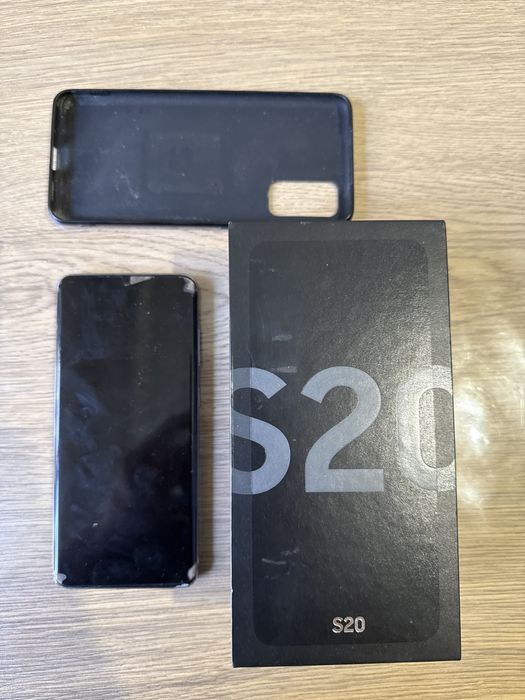 Продается Samsung s 20 и s 10