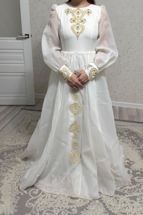 Платье в отличном состоянии