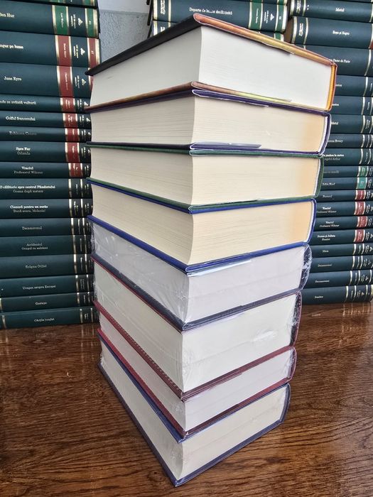 Harry Potter 8 volume (sunt rezervate)