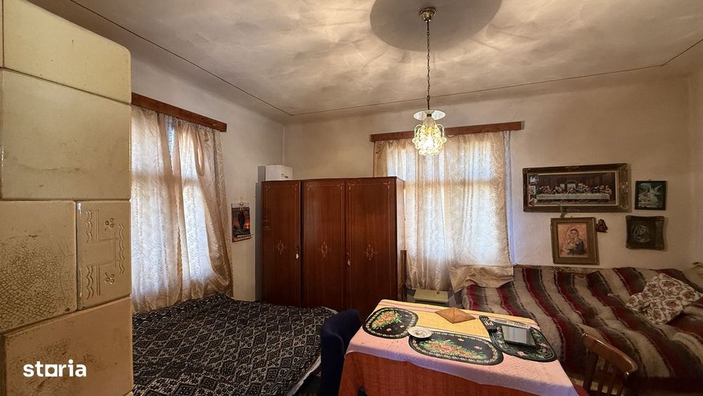 Casă veche și teren 373 mp , zonă bună în Câmpulung Moldovenesc
