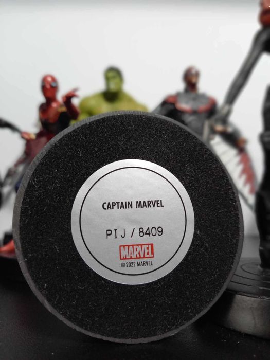 Колекция от 15 уникални фигурки на MARVEL