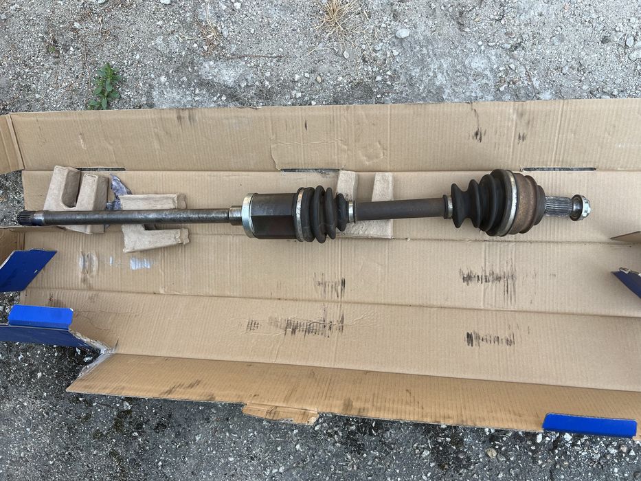 Предна полуоска Бмв е53