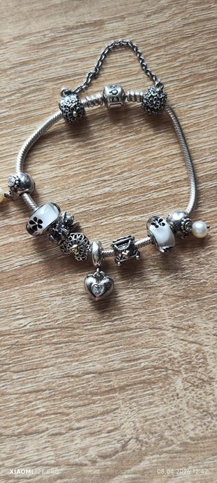 Продам браслет Пандора оригинал.