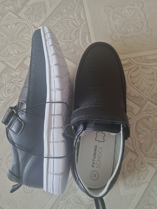 Продам подростковую обувь