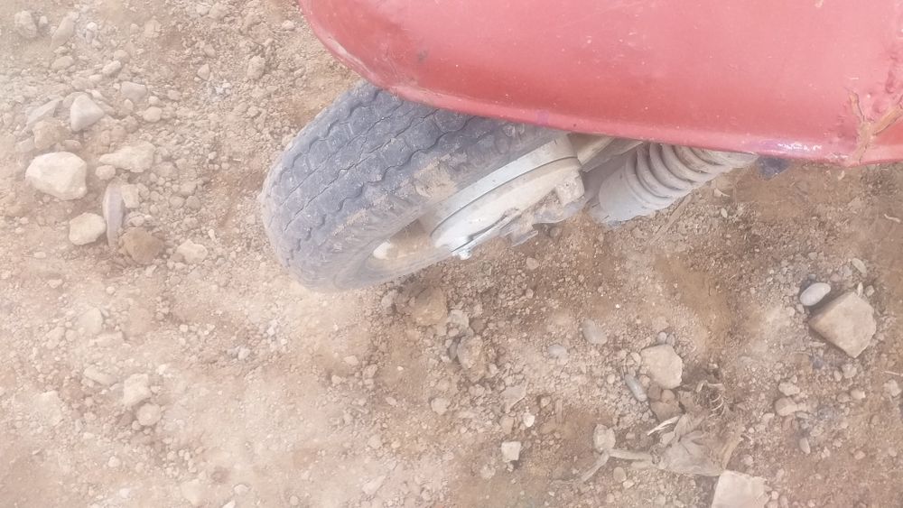 мотороллер ,муравей