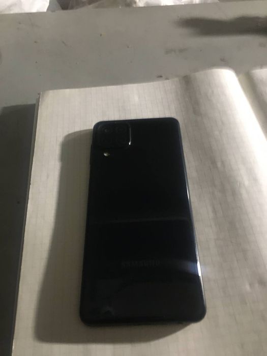 Самсунг А22 телефон