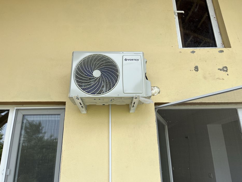 Montăm aere condiționate