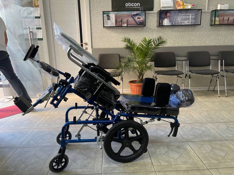 Коляска для детей с ДЦП диагнозом