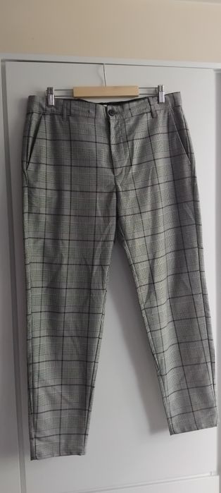 Pantaloni casual Pullandbear, marime L/34